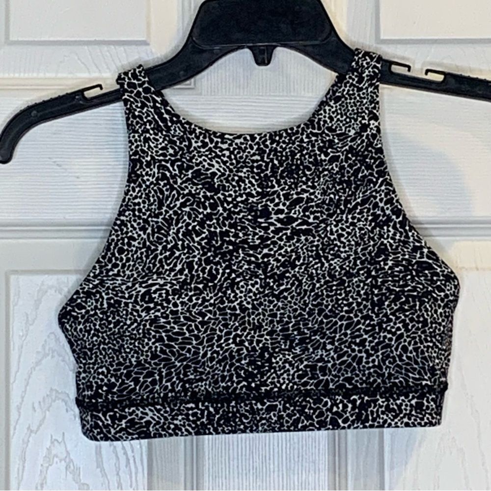 Lululemon Energy Bra *High Neck Polar Shift Alpine White Black Size 6